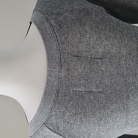 Le Superb Gray Sweatshirt Crewneck Feather Trim Long Sleeves Women Sz Small - Picture 8 of 12